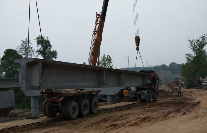 架梁施工現(xiàn)場(chǎng) 架梁施工現(xiàn)場(chǎng)