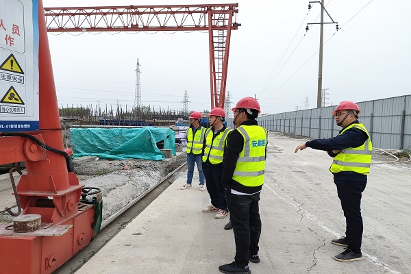 1619571279426503.jpg 梁場檢查.JPG