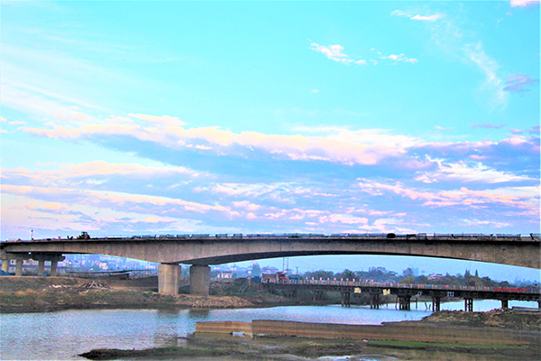 1621583549678032.jpg 優(yōu)秀獎:長橋.JPG