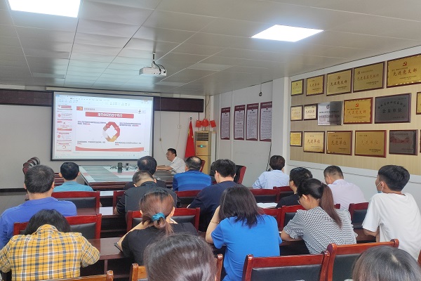 1656996898806313.jpg 專題學(xué)習(xí)會.jpg